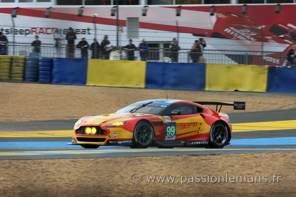 Aston Martin Vantage n°98